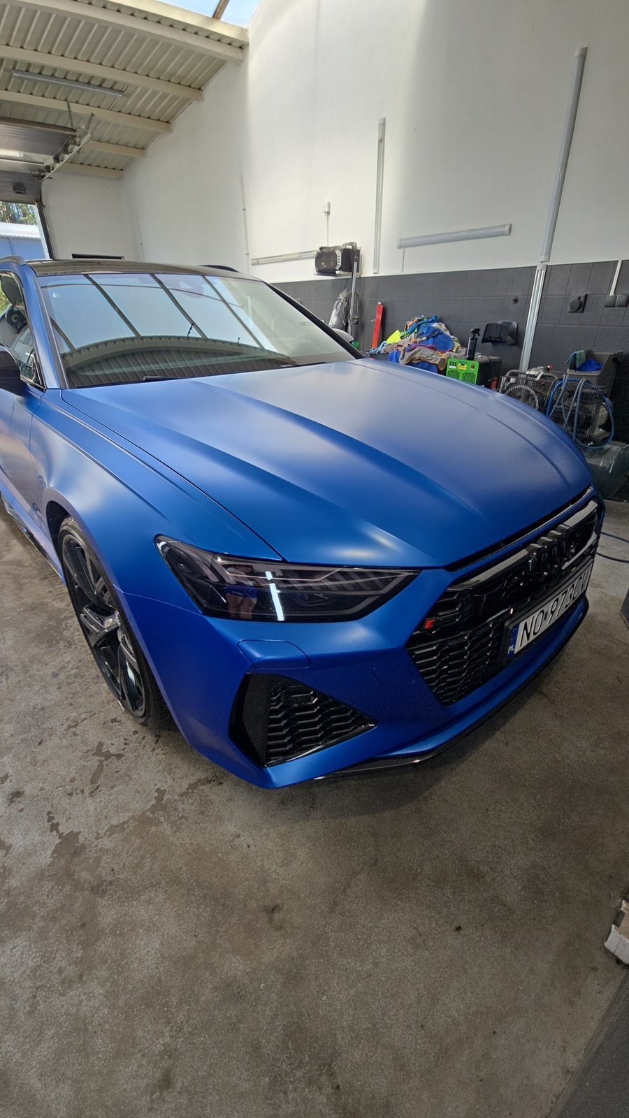 Audi RS — matowy lakier z bliska